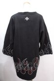 画像2: REFLEM / ファイヤーパターンTシャツ F ブラック×レッドストーン Y-24-11-30-047-PU-TO-SZ-ZY (2)