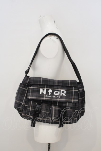NieR Clothing / 6POCKET CHECKERED SHOULDER BAG グレー O-24-02-11 